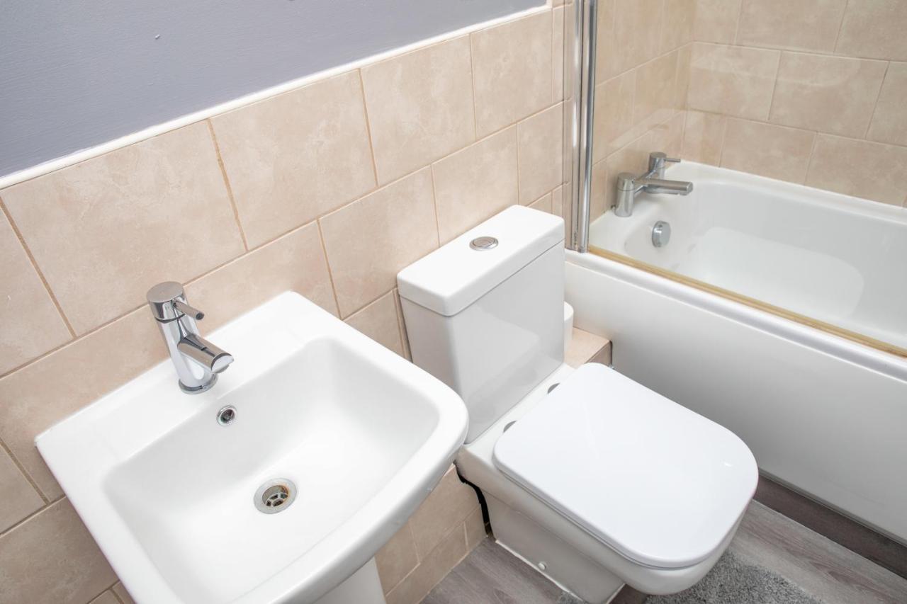 Leeds City Centre Spacious House Free Parking And Wi-Fi Экстерьер фото