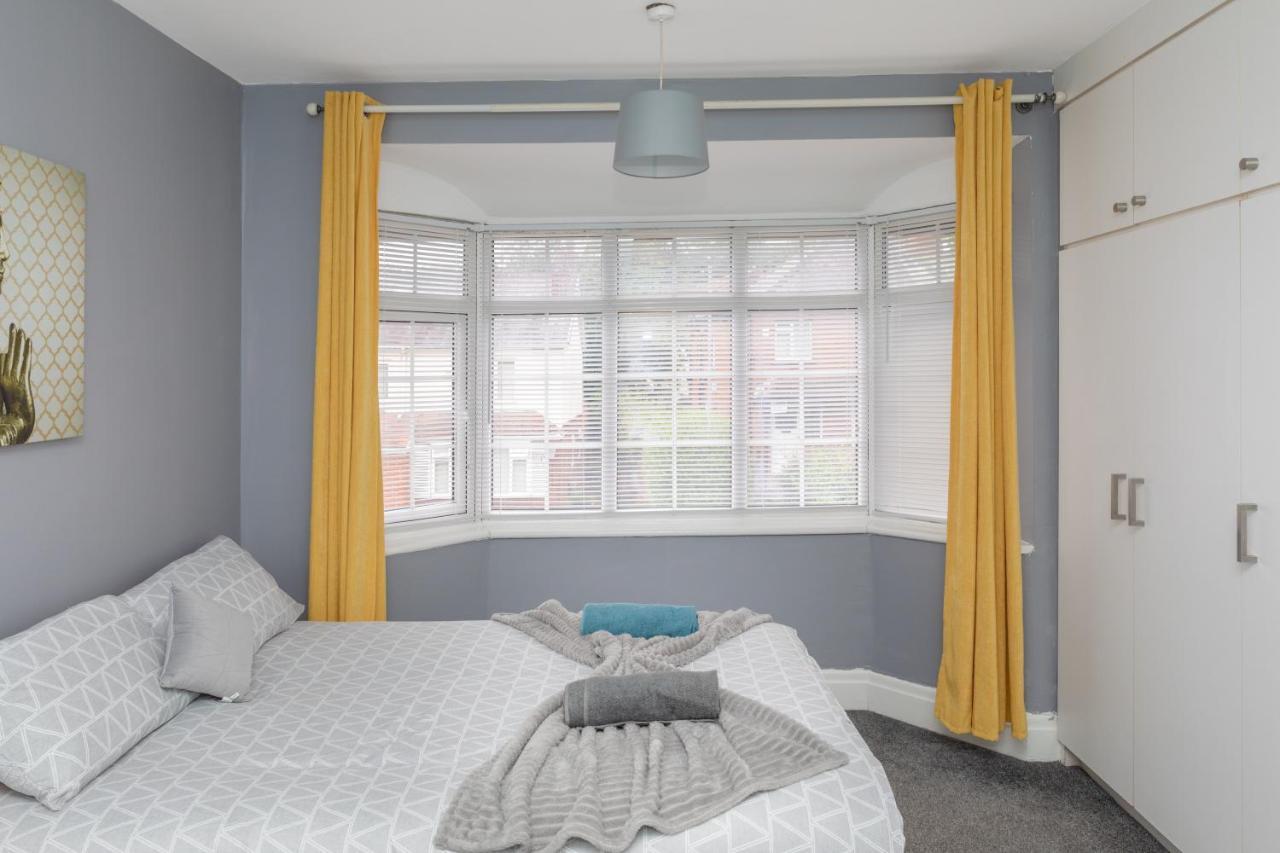 Leeds City Centre Spacious House Free Parking And Wi-Fi Экстерьер фото
